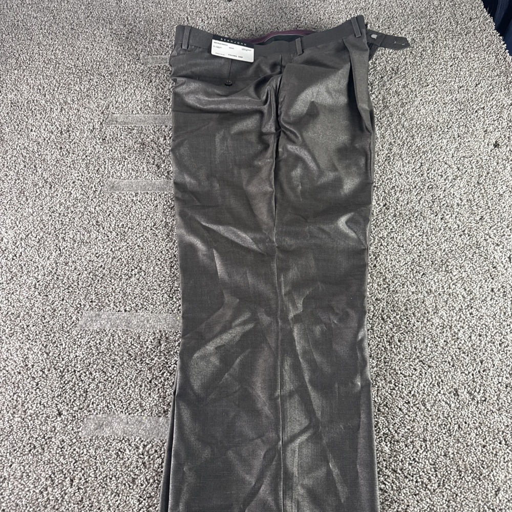 Sean Jean Men's Suit  44L/38W  Dark Charcoal Metallic‎ Glossy Finish 2 Piece